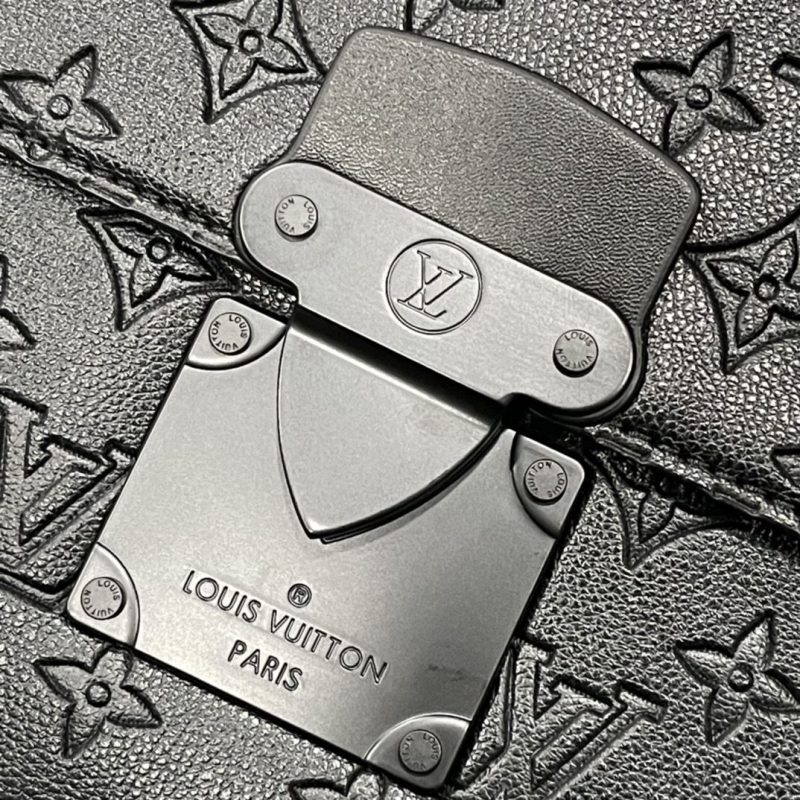 LV Clutch Bags